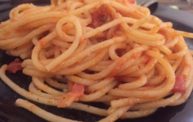 Spaghetti a la Amatriciana, tributo a Amatrice