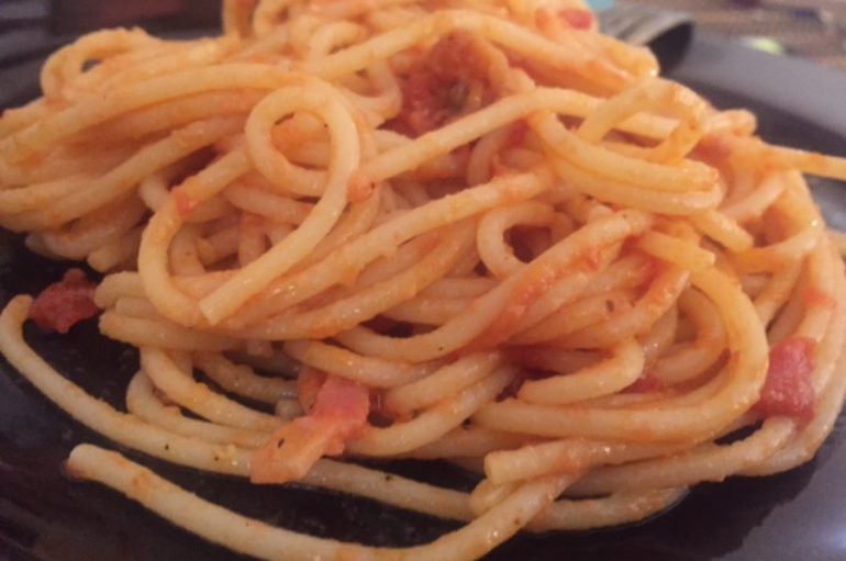 Spaghetti a la Amatriciana, tributo a Amatrice