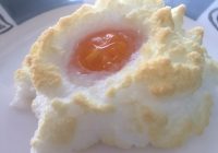 Huevos en la nube, la receta que revoluciona la forma de comer huevos