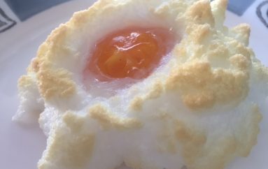 Huevos en la nube, la receta que revoluciona la forma de comer huevos